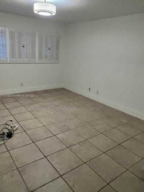 Building Photo - 3010 N Course Dr