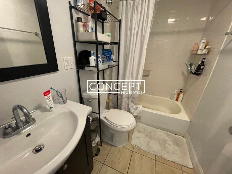 Building Photo - 241 Northampton St