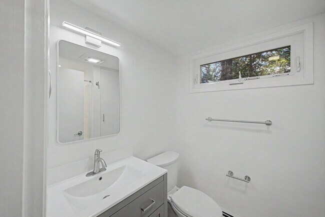 Building Photo - 36 Harmony Hill