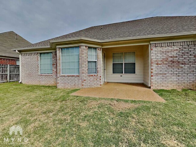 Building Photo - 8123 Country Mill Cove