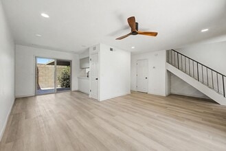 Building Photo - Fully Remodeled South Tempe 3BR Townhome w/ Private Yard, W/D & Parking