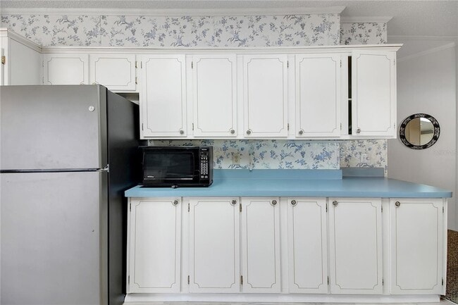 Building Photo - 5229 Hartford Ln