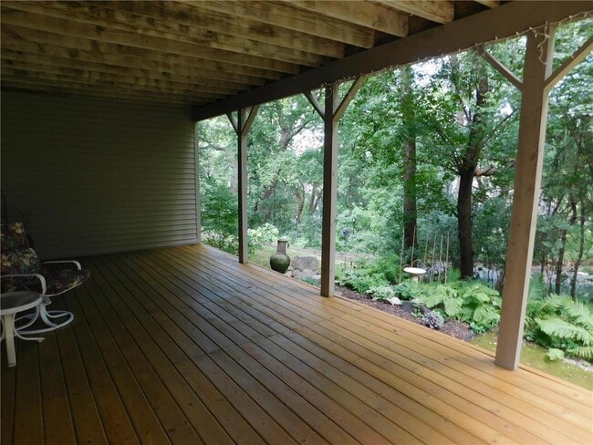 Building Photo - 53 Garden Dr