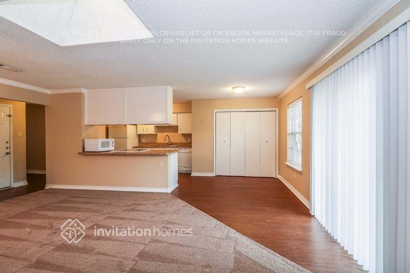 Building Photo - 5411 Vermillion Trail