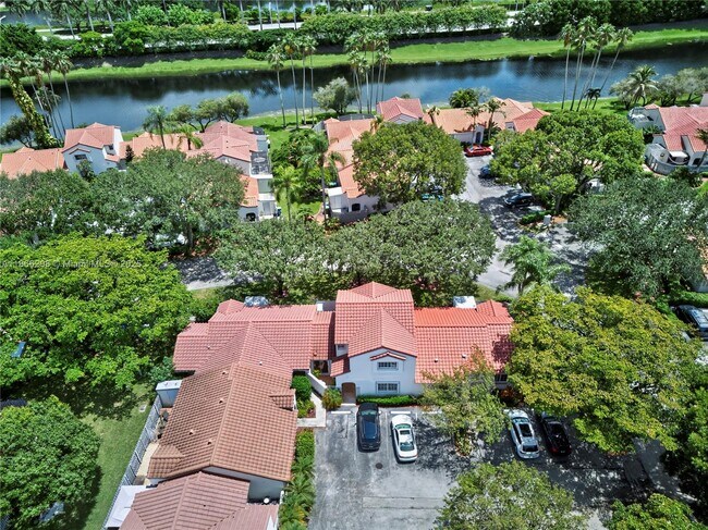Building Photo - 1545 Springside Dr