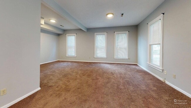 Building Photo - Madison/W.95th neighborhood : 3 bedroom/1 bath single family house available NOW.