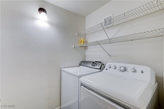 Building Photo - 5855 Valley Dr