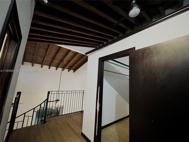 Building Photo - 3911 Farragut St