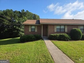 Building Photo - 8457 Pineland Dr