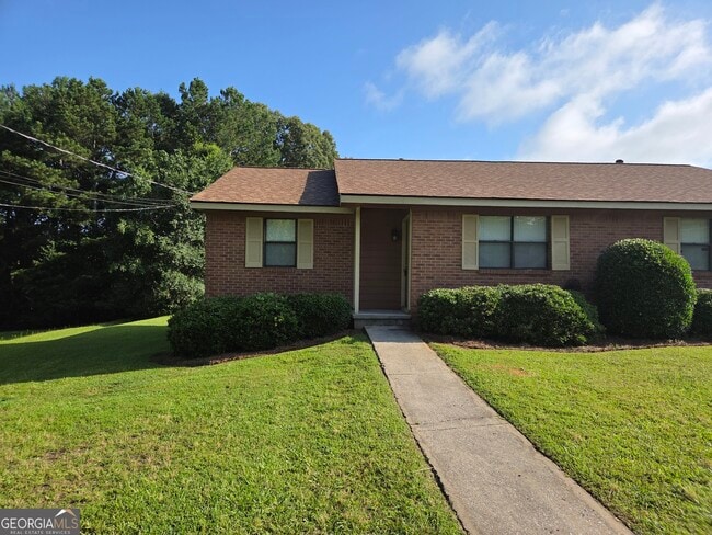 Primary Photo - 8457 Pineland Dr