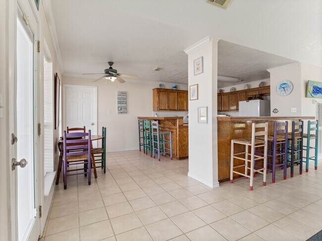 Building Photo - 779 Cr 257
