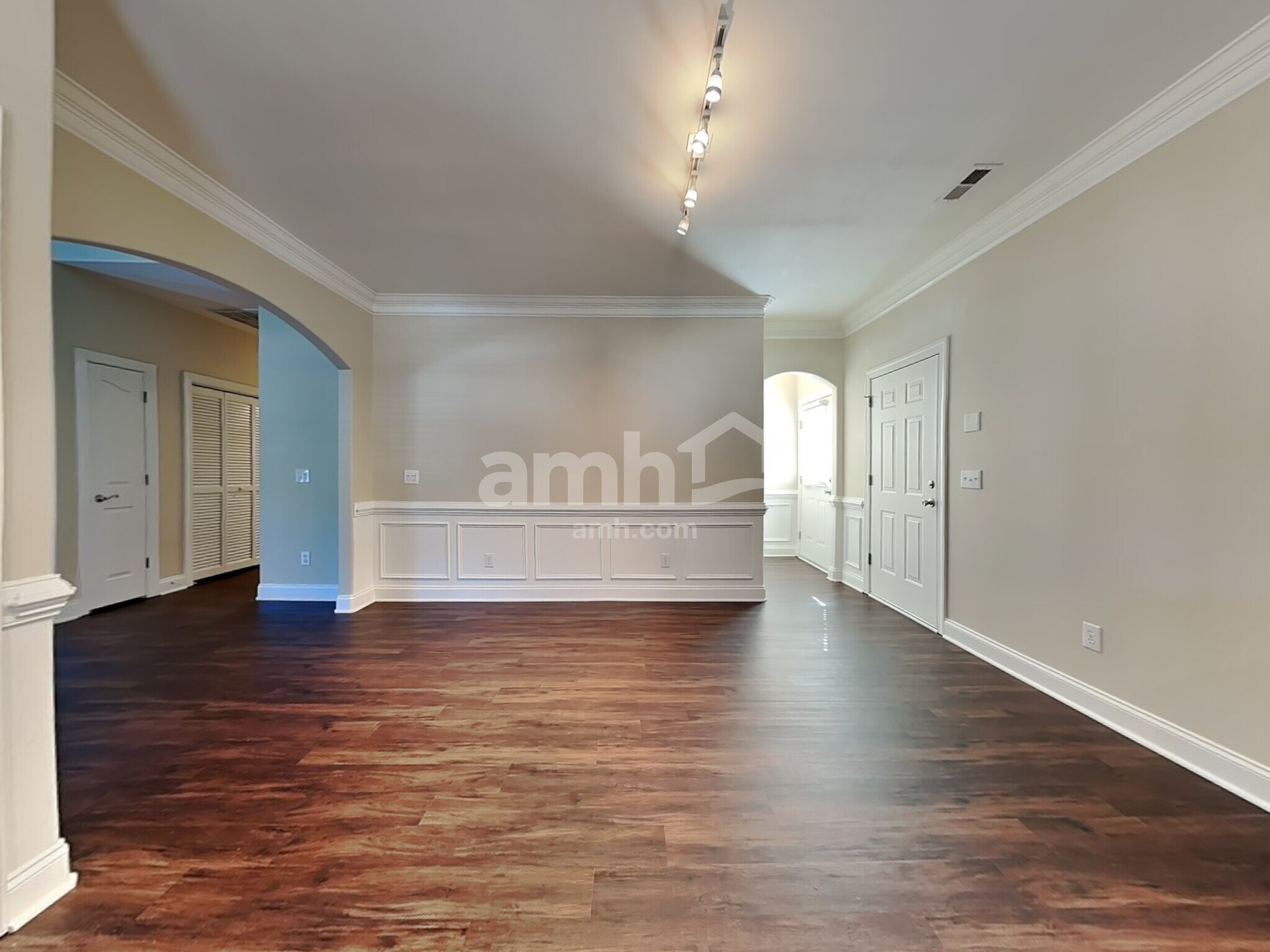 Building Photo - 810 Winterside Ln