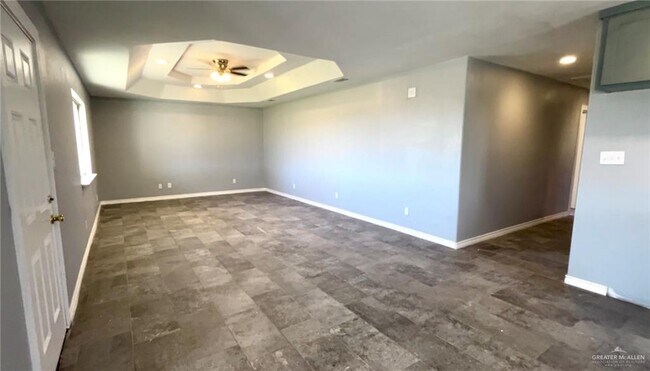 Building Photo - 8 Champion Dr