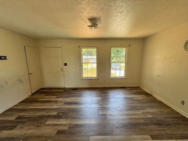 Building Photo - 3/1 in Boiling Springs, NC