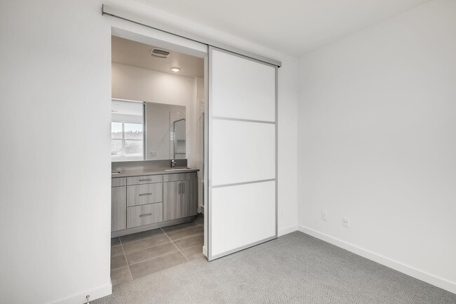 Building Photo - 10482 San Diego Mission Rd