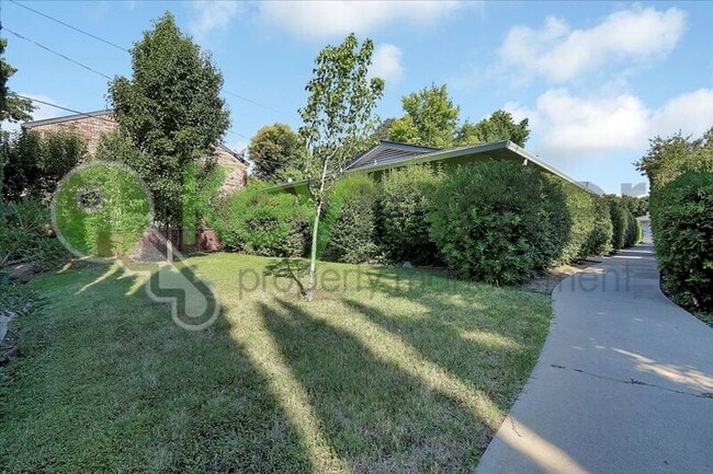 Building Photo - 6705 Greenback Ln