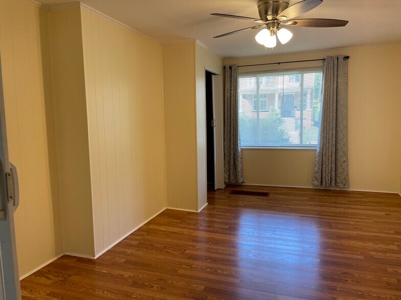 Bedroom - 5548 Avondale Pl