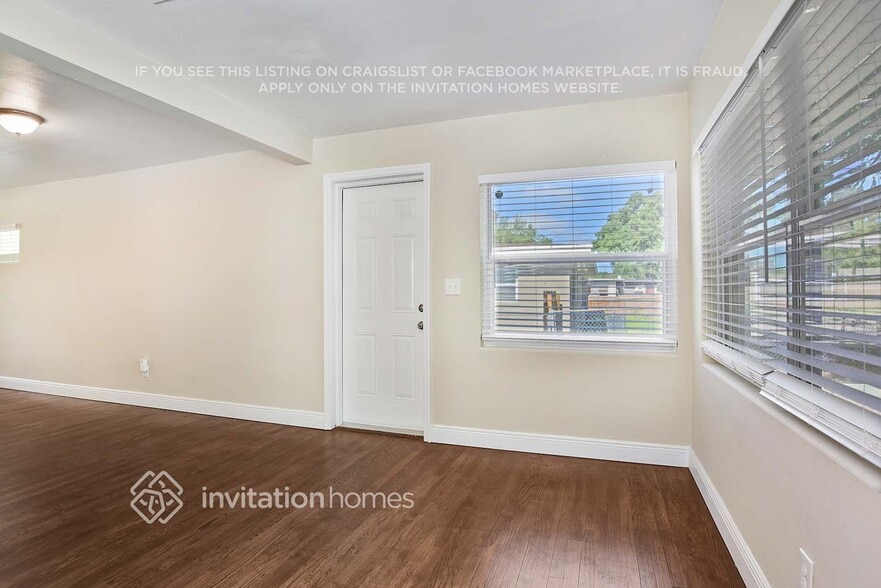 Building Photo - 5507 Riordan Way