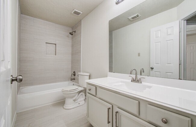 Building Photo - 3746 Havenmoor Pl