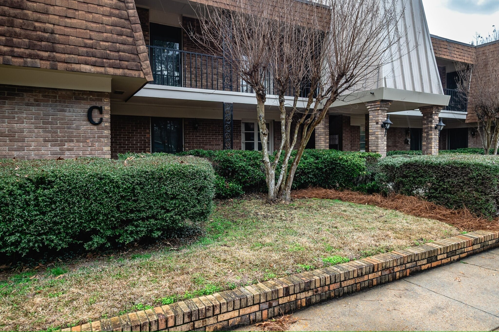 Building Photo - 5155 Wayneland Dr
