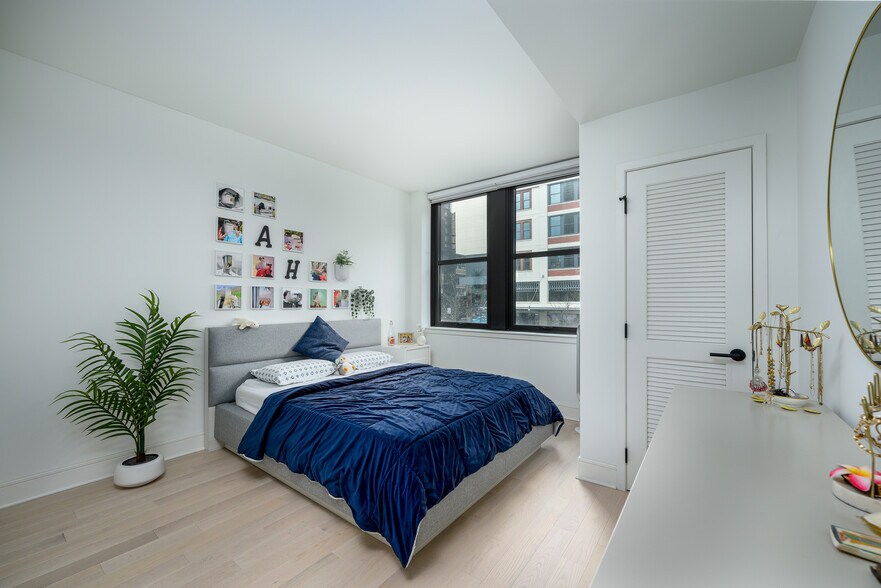 Building Photo - 10 PROVOST St