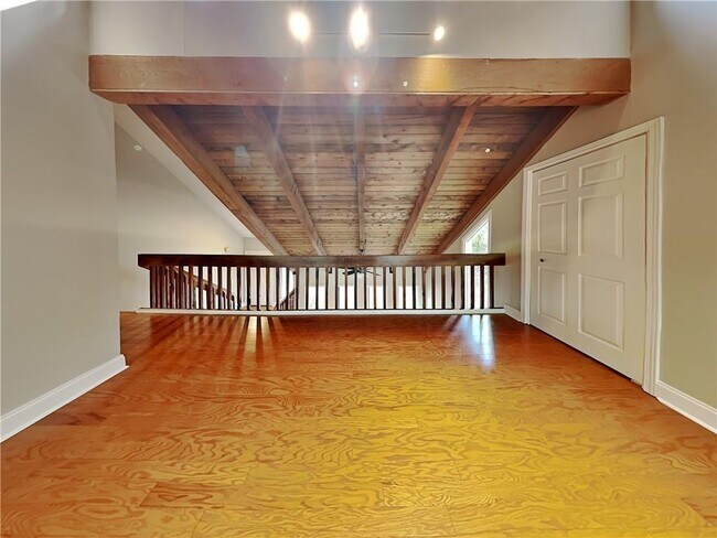 Building Photo - 2205 Oakrill Ct