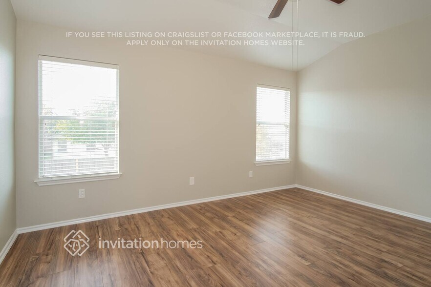 Building Photo - 14820 Lipton Ln