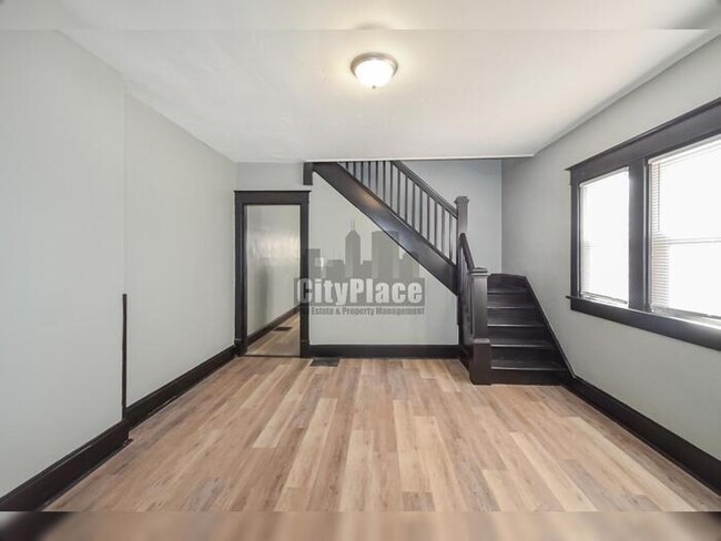 Building Photo - 117 N Euclid Ave