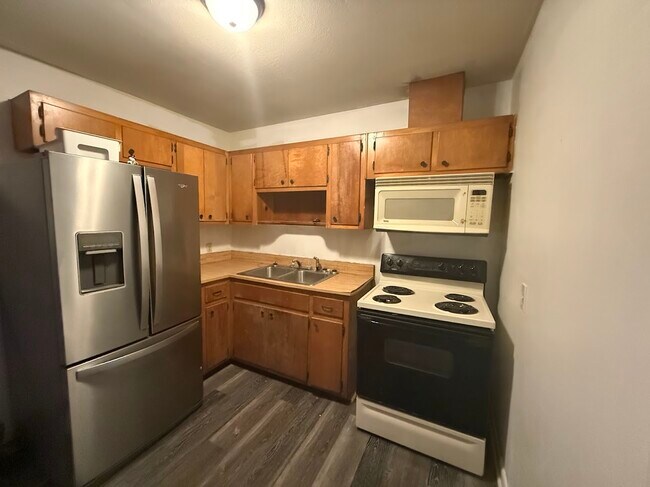 Building Photo - 1139 Abraham St