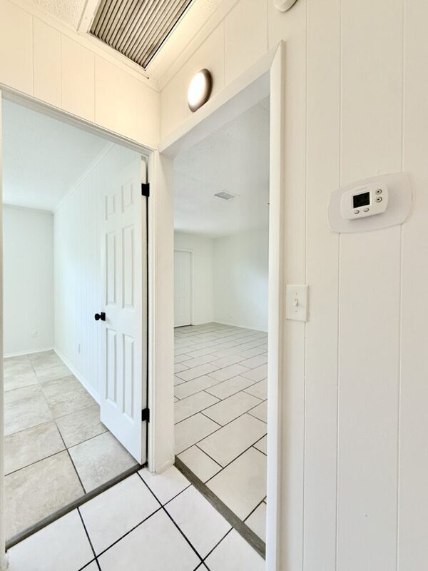 Building Photo - 603 64th Ave W