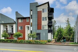 Building Photo - Stunning Modern Townhome in Sammamish!