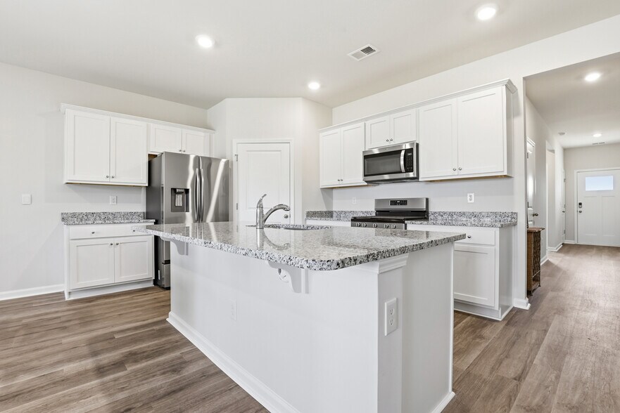 Building Photo - 115 Brooks Dr