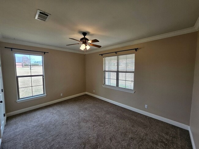 Building Photo - 149 J Bar Run Road