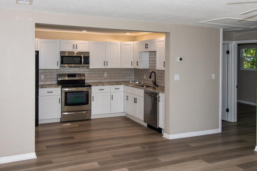 Building Photo - 1914 53rd St S