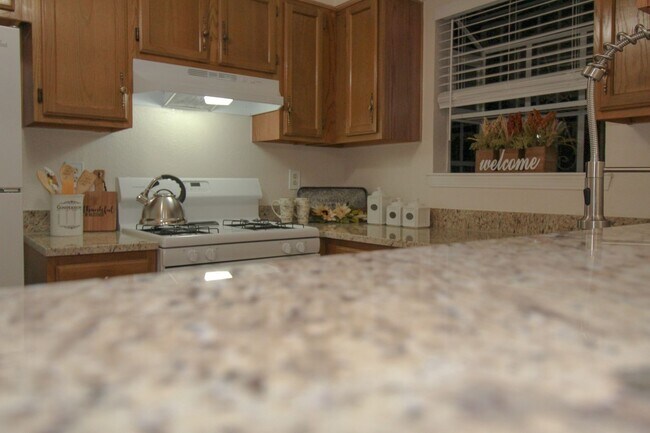 Building Photo - 11150 Loma Grande Dr