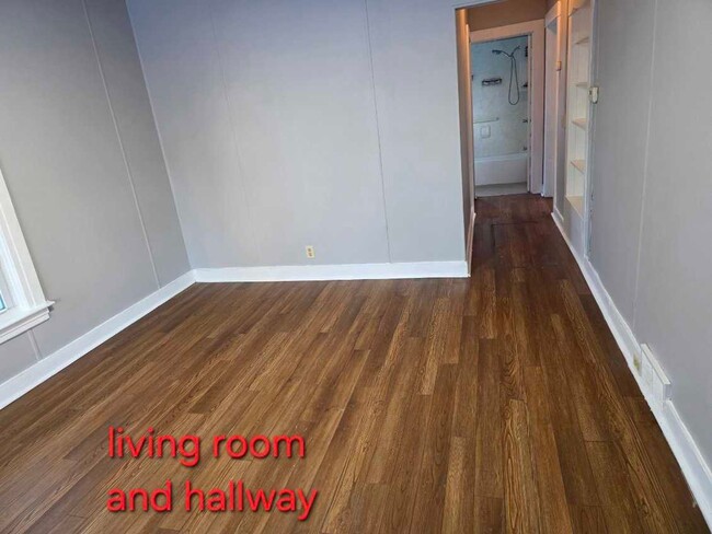 Building Photo - 1332 Poplar Pl