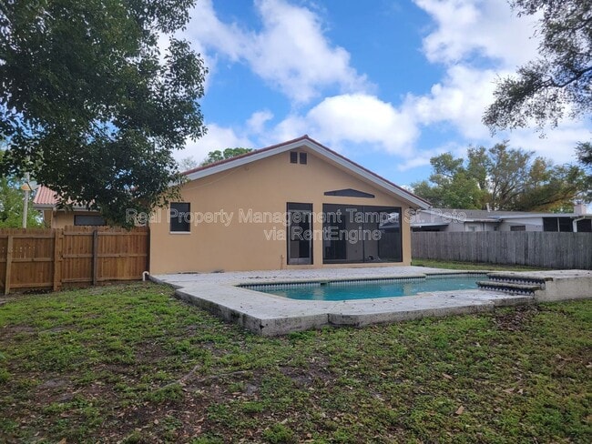 Building Photo - 1835 Nursery Rd