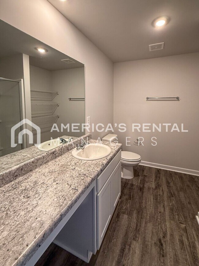 Building Photo - 651 Antler Wy