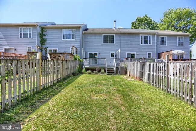 Building Photo - 618 Milford Ct