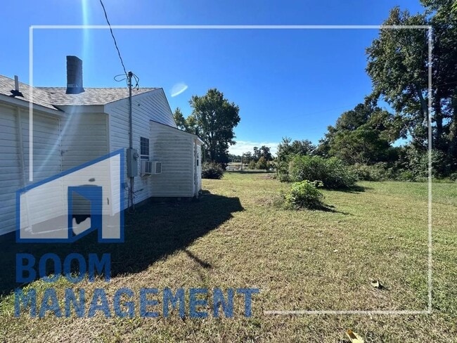 Building Photo - 1867 Warrenton Rd