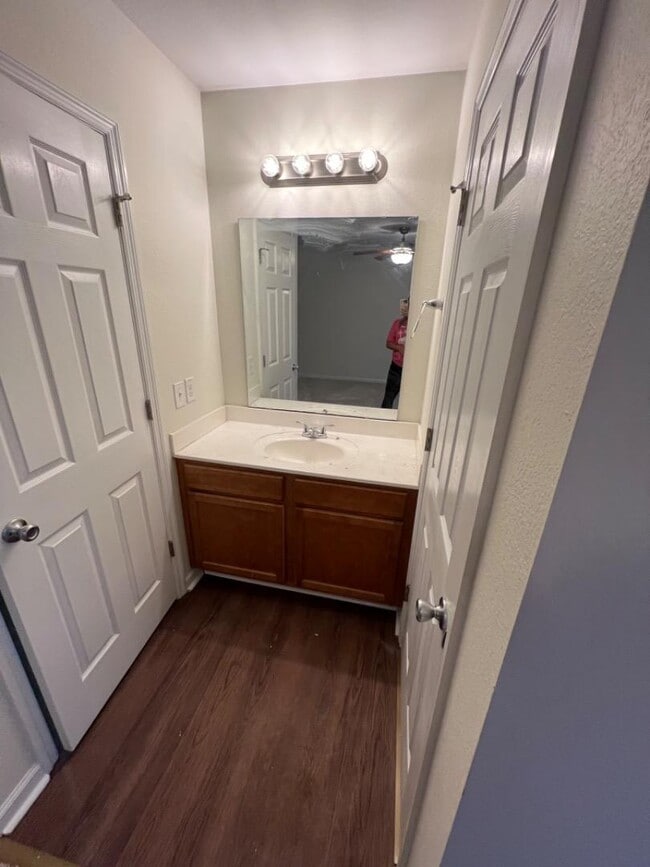 Building Photo - 2037 Pony Farm Rd