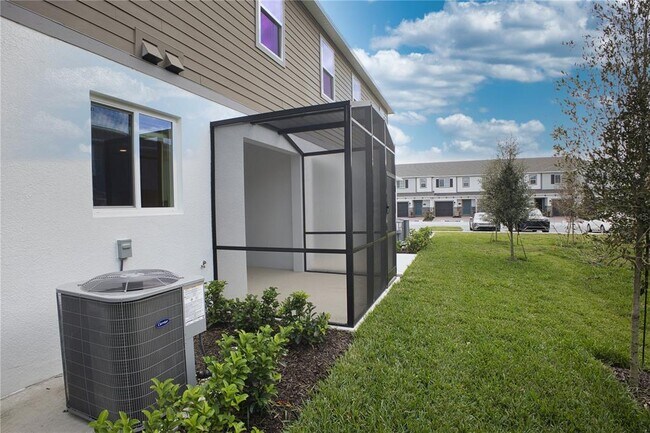 Building Photo - 14824 Outfitter St