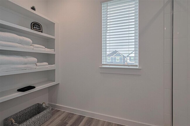 Building Photo - 10405 Hadley Pk Trl