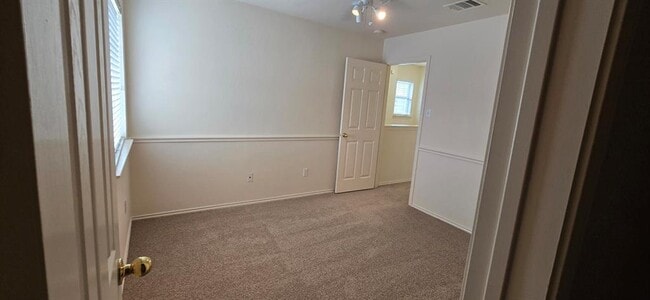 Building Photo - 1403 Davis Mountain Loop