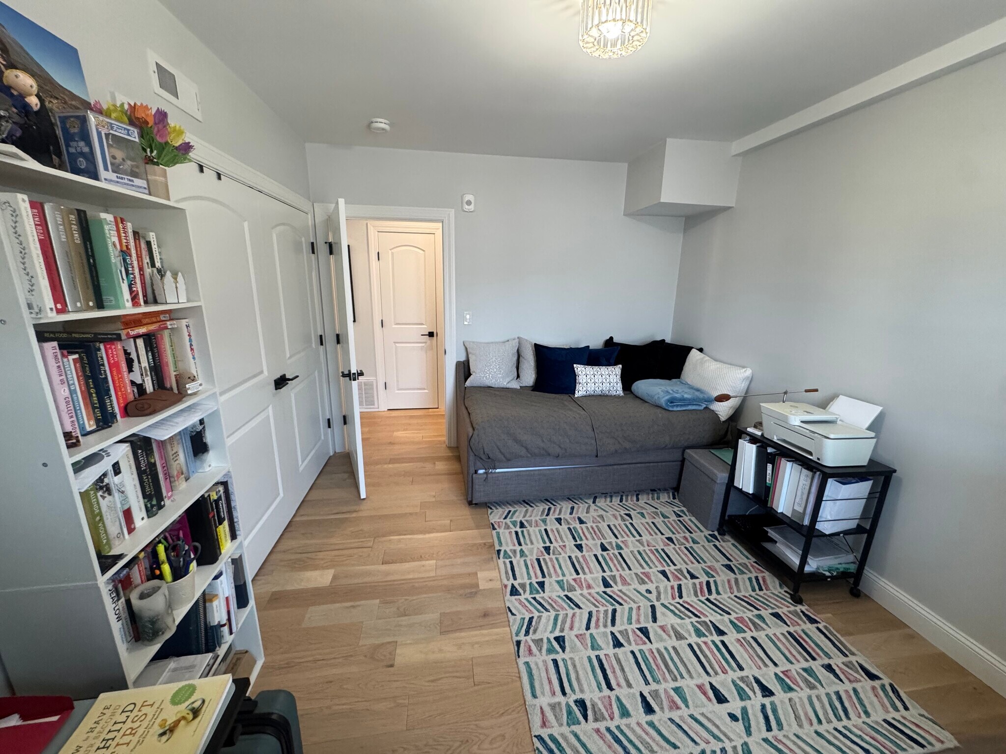 Building Photo - 137 Falcon St