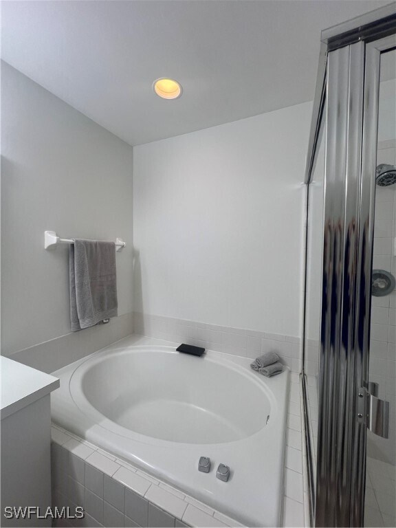 Building Photo - 3740 Fieldstone Blvd