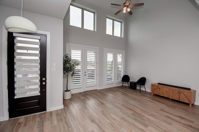 Building Photo - 16635 Bristol Steel Ln