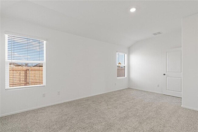 Building Photo - 245 Salt Springs Rd