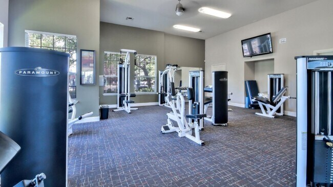 Building Photo - 1451 Rocky Ridge Dr