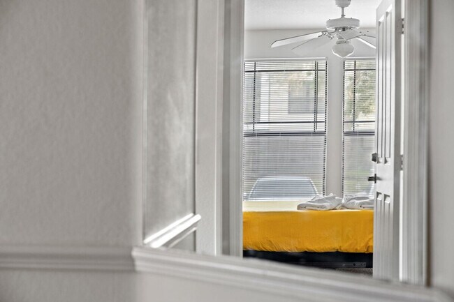 Building Photo - 15001 Caribou Ct